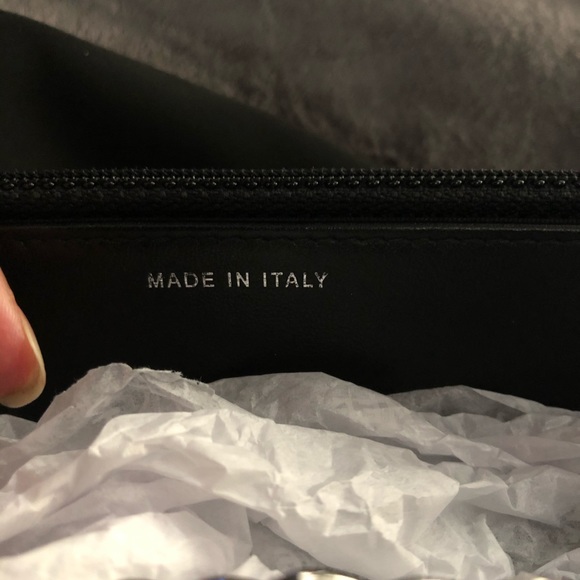 🔴SOLD🔴Like New RARE Authentic Chanel WOC - Picture 12 of 12